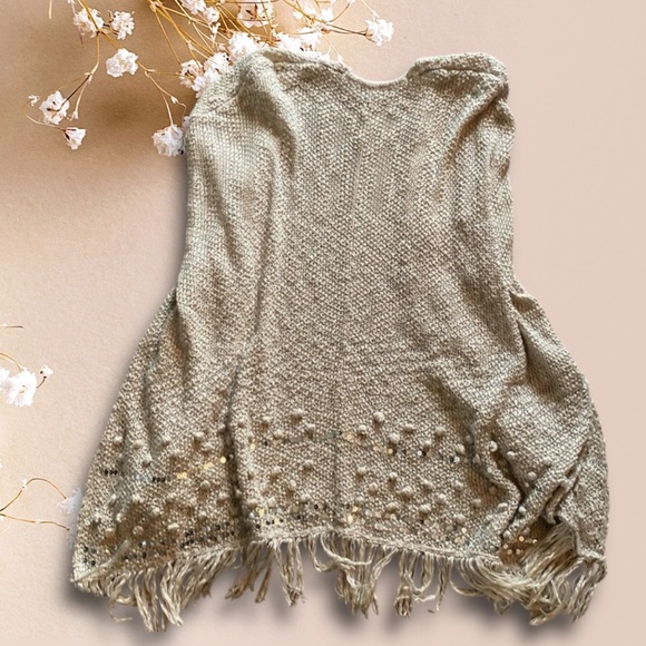 Fringed sleeveless Cardigan - Picture 4 of 11